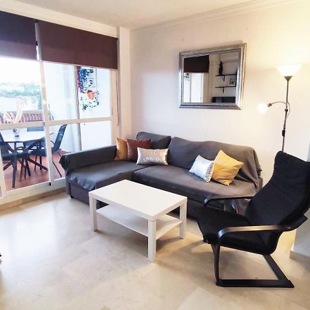 2Bdr Sunny Apartment With Pool And Private Parking In 베날마데나코스타 외부 사진