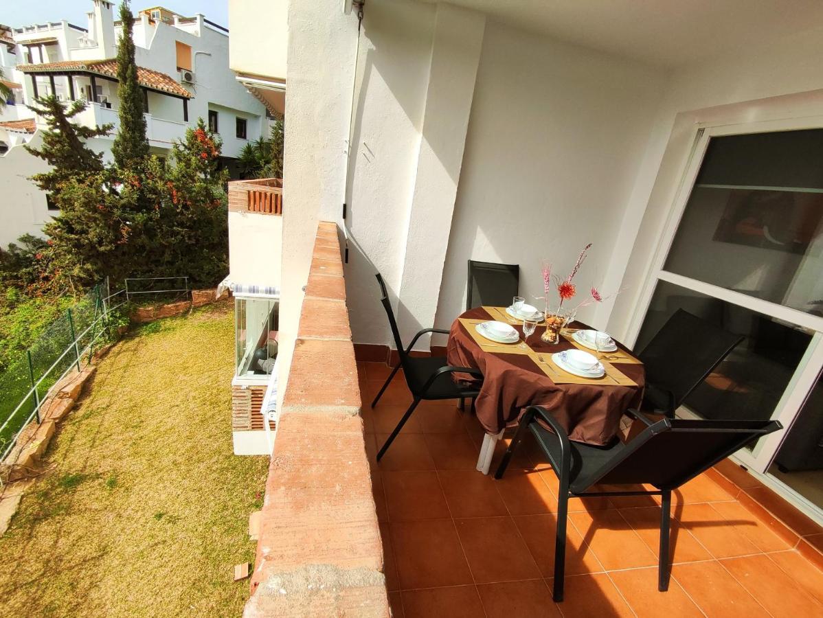2Bdr Sunny Apartment With Pool And Private Parking In 베날마데나코스타 외부 사진