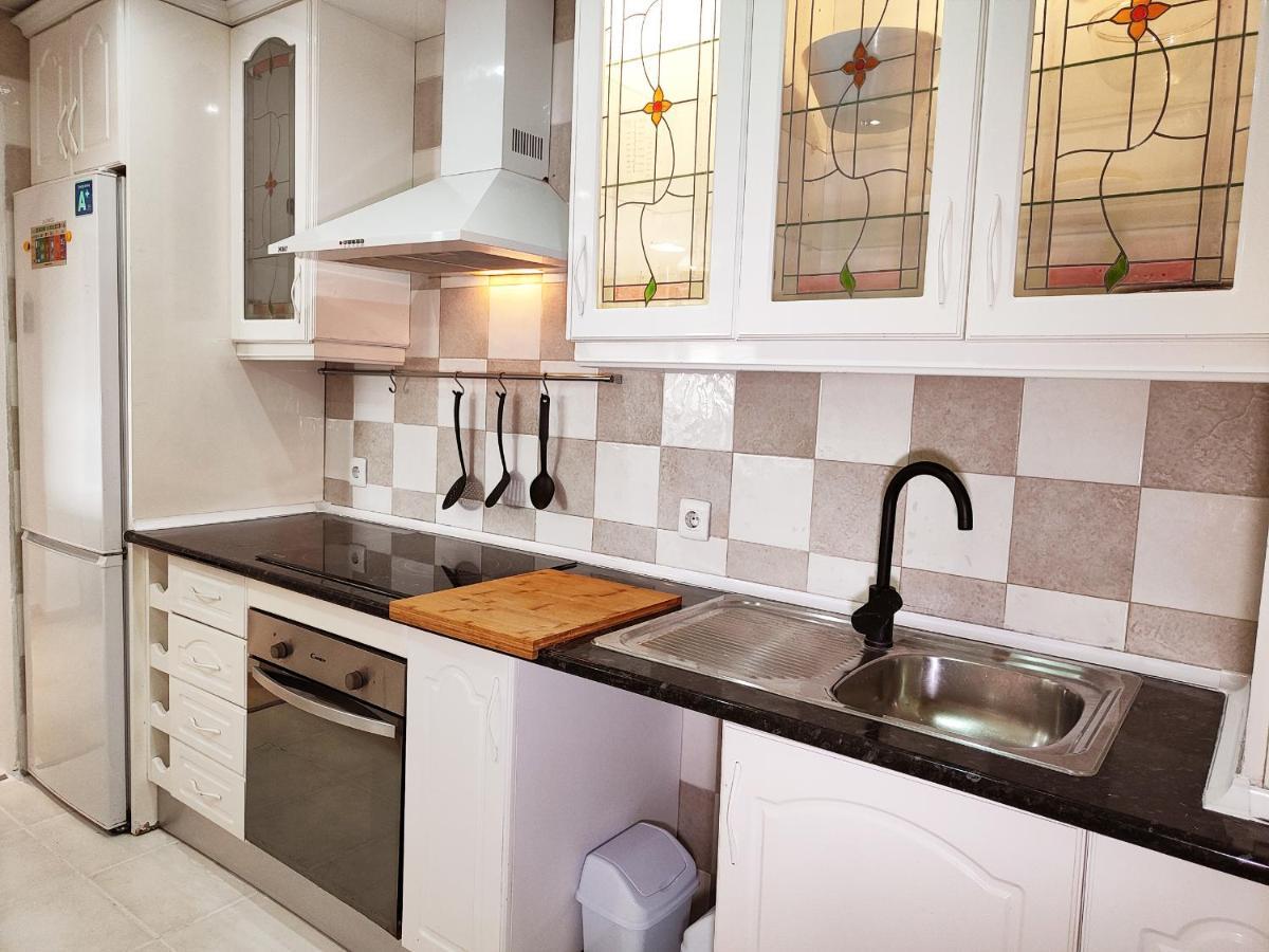 2Bdr Sunny Apartment With Pool And Private Parking In 베날마데나코스타 외부 사진