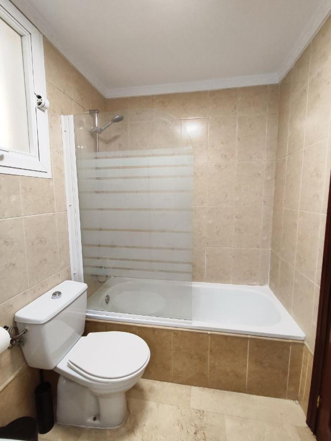 2Bdr Sunny Apartment With Pool And Private Parking In 베날마데나코스타 외부 사진
